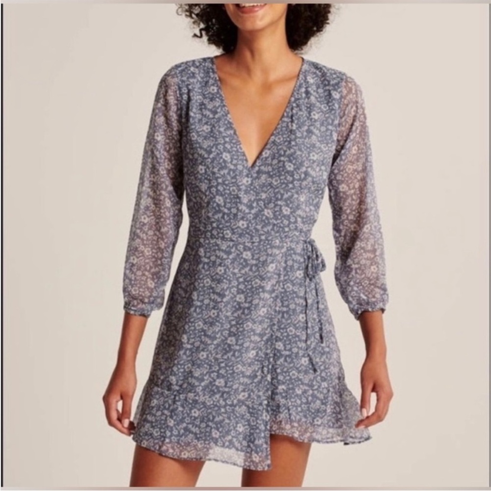 Abercrombie & Fitch Blue Floral Wrap Dress